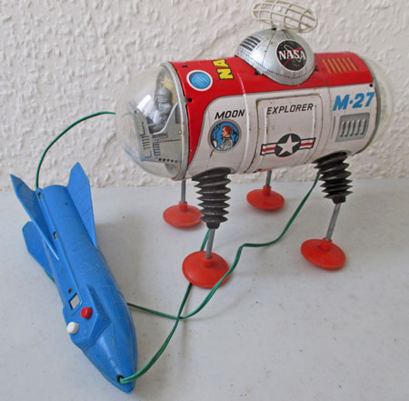 Warwick and Warwick Die Cast, Model Soldiers and Toys Auction Report 18th May 2016